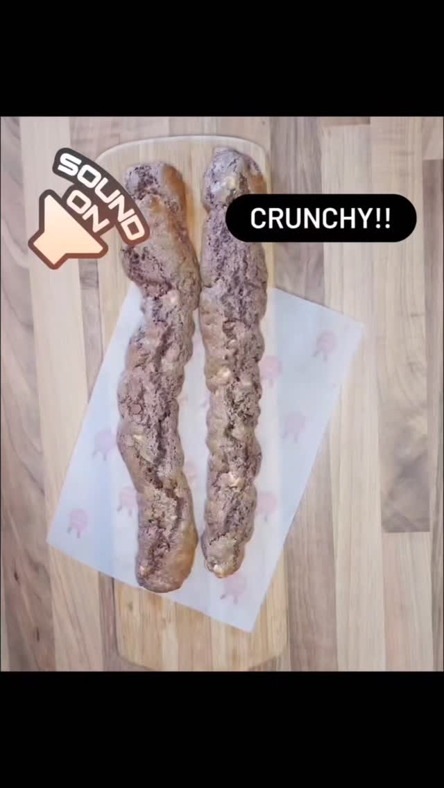 Crunchy. Golden. Irresistibly nostalgic. ✨
Our handcrafted cantucci are baked the traditional way... twice-baked for that perfect snap, delicately sweet, and made to be dipped into your favourite coffee, vin santo… or simply enjoyed straight from the box.
Each bite is a little moment of Italian comfort, made with love and time-honoured recipes. 🤍
Ready to treat yourself (or someone special)?
👉 Tap the link in our bio to order your box today and taste the magic.
#ariascakes #etsyseller #biscotti