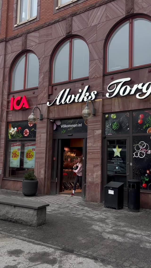 Matlådor.se tar över bistron på ICA Alvikstorg 9-11 mars 😍 Plocka matlådor i LÖSVIKT och ta del av erbjudanden på plats 🥳💥
De första 50 som uppger koden GRATIS på plats får TVÅ gratis matlådor med sig hem 😱
Tagga någon du vill ta med! 😍👇🏼
-
#matlådor #event #lunch