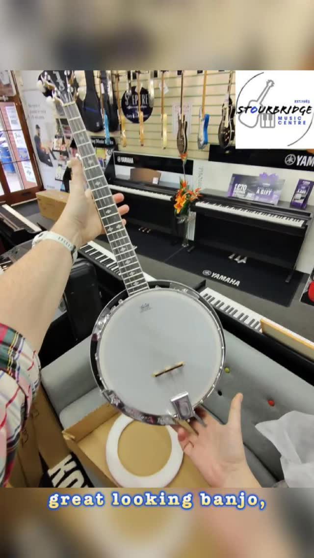 🪕 Check out the @tanglewooduk TWB18 M5 5 String Banjo! Made from Maple for rich vibes. Perfect for newbies and pros. 🎶
Ready for your musical journey? Visit our store or website to see our gear. Have Tanglewood stories or tips? Share below!
#tanglewood #banjo #stourbridgemusic #shoplocal #musicshop