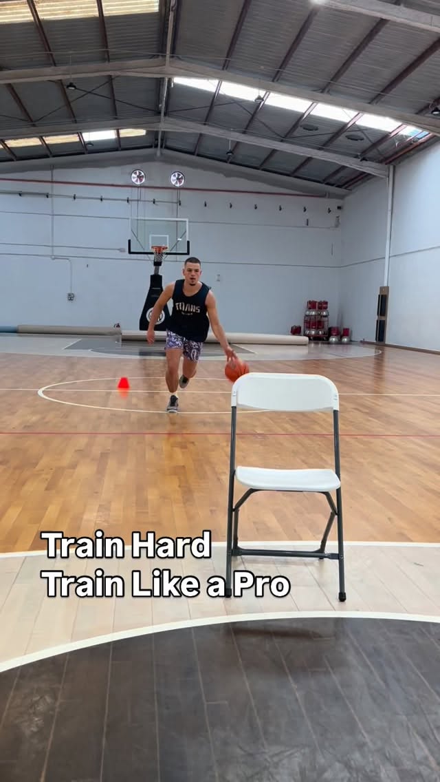 Day 3 and we keep building. 📈🔥
All the way from Dresden, Germany 🇩🇪, we have Oskar (19) in the gym this week — and every single day you can see the growth. @oskar_sandmann
He came to work individually with @coachcrudeli, fully committed to investing in his development and taking serious steps toward his professional career.
Combo guard. Tight handle. Creating separation with more control and confidence.
More efficient reads. More consistency. More edge.
Quick. Explosive. Vertical at the rim.
But what stands out the most? His mindset.
No shortcuts. Just daily work.
Talent opens doors.
Consistency builds careers.
Keep stacking days. 💪🏀
#PlayerDevelopment #BasketballTraining #basketballneverstops #trusttheprocess 🙏 #basketball