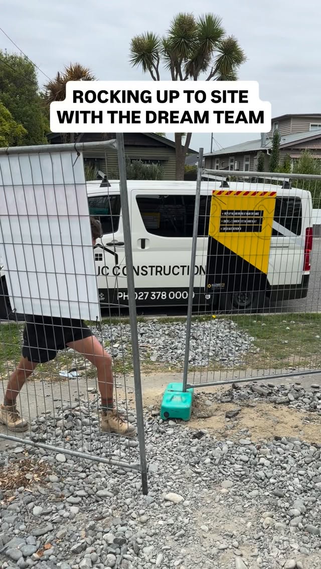 Rocking up to site with the dream team 💪🤣
#jcconstruction #chch #dreamteam #jimcarey #tradielife