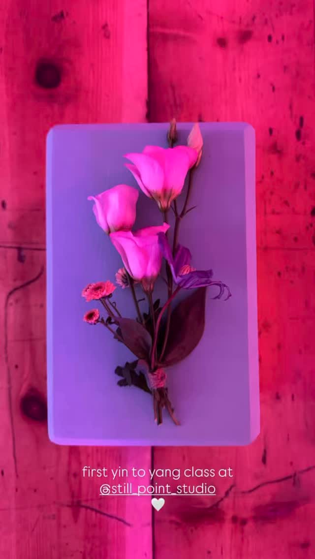 Yin to Yang Yoga this Friday with the wonderful Isabelle 9:30am. My favourite way to start my Fridays 💗
Drop in £13 or book a 5 week pass for £50.
Contact Isabelle to book 07702 539874