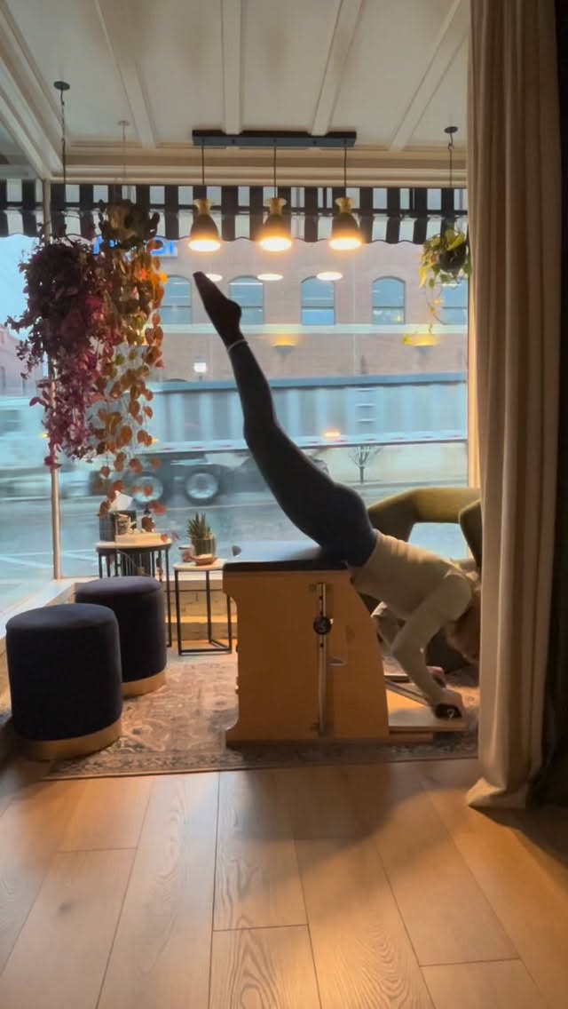 Rainy day feels at Pillar. #wundachairwednesday