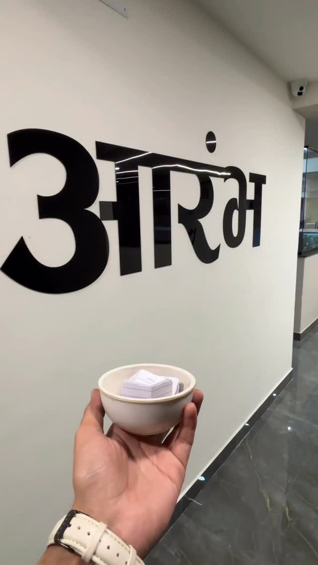 From office bestie to the person you’re most afraid of😶🌫️🤝🏻
#virtualbinz #corporatelife #teamspirit #instagram #india
