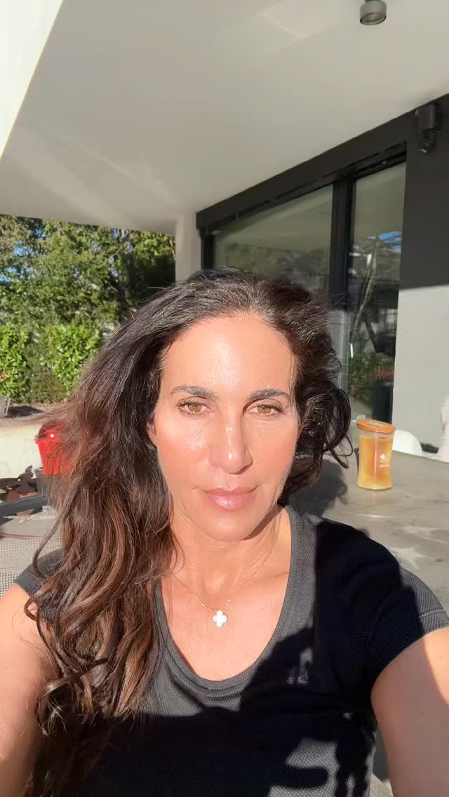 Ein neues Kapitel in der Praxis – und ich freue mich riesig, weil es genau in mein Lieblings-Thema fällt: Hautqualität statt Filter. ✨
Ich darf den Namen noch nicht nennen, aber ich kann dir schon sagen, worum es geht: Straffheit, Struktur, feinere Textur und dieser „frischer“-Effekt, ohne dass du verändert aussiehst.
#hautaesthetik #hautqualitaet #skinquality #naturalergebnisse #praxisalltag