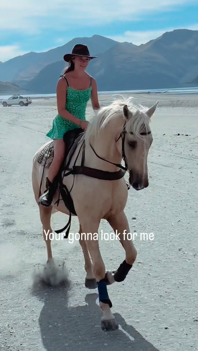 This beautiful girl is “Nanne” snd she has been our intern for the last 15 weeks. She is also from the Netherlands, and she studies business with a focus on the Equestrian industry (what a cool studie!)
Today she is leaving us and we are so sad!! She has been nothing but amazing. She has lived with us and has been so helpful to the business and the other guides. I know her future is super bright, and we can’t wait to see what she gets up to.
Who is gonna be our next year’s intern??
.
.
.
.
.
#horselove #horsestudy #equestrianjob #equestrianinfluencer #internship