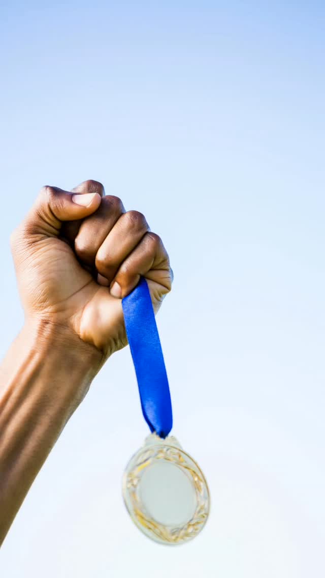 Ça fait toujours plaisir et récompense la longue élaboration d'une bouteille de vin (2,5 ans et encore 5 ou 6 de plus pour donner son meilleur en dégustation).
#concoursgeneralagricole Paris 2026 #medailleor