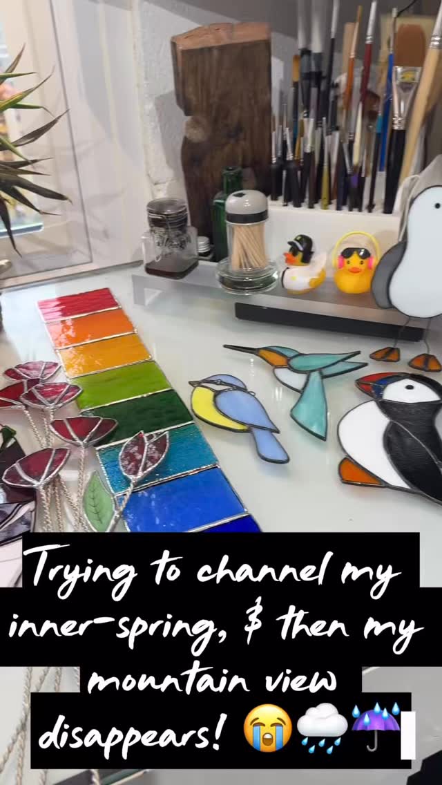 The day started out with such promise! I had a bright, luke warm feeling on my back as I entered the studio this morning, & remember thinking how clear & beautiful the light looked on the trees at the base of Grisedale Pike! Was it just my imagination? Is there really anything out there?!
Good job I have these glorious colours to play with today 🤓🥰 Summer prep, but also some gorgeous spring bouquets getting prepped for @the_makers_mill & @artsandcraftsinkeswick
#StainedGlass #SpringFlowers #FourSeasons #Cumbria #GlassArt
@rheged_centre @edenvalleyartisticnetwork @visit_eden @visitkeswick @lakedistrictcumbria @whatsonincumbria @arts_cumbria @cumbrialifemag @cumbriacreativecollective @contemporaryglasssociety @fsb_uk @thecumbriaguide @cumbriachamber @make_it_at_market @thehappyherdwick