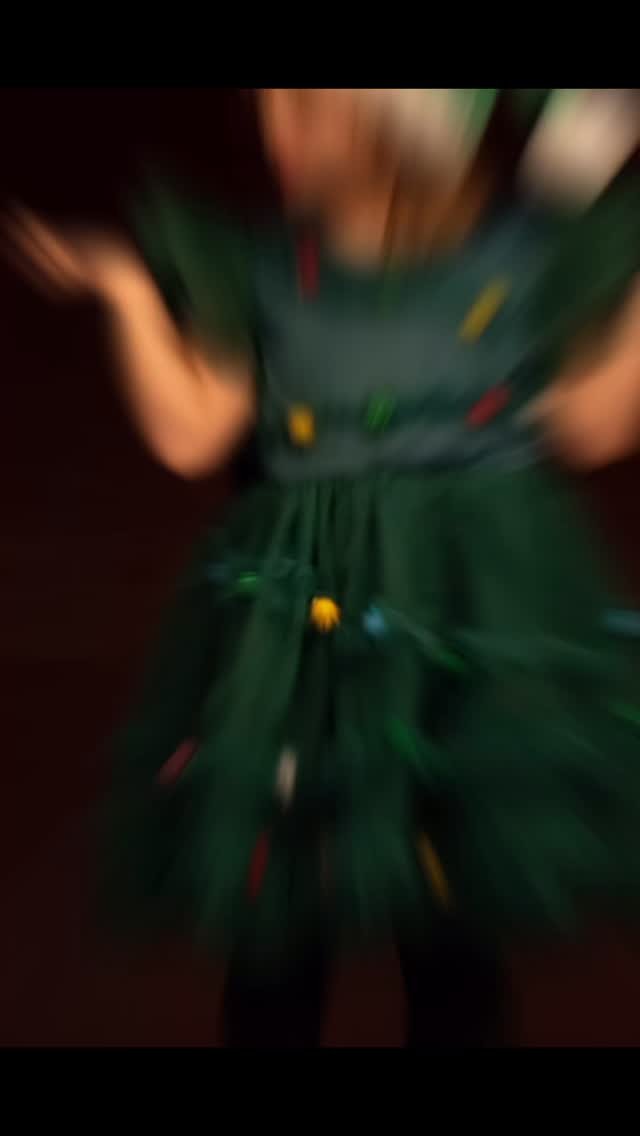 📸✨ ’Tis the Season Minis 2025 photos are officially here!
Our dancers brought all the holiday cheer, sparkle, and smiles to this year’s minis sessions — and now you can relive those sweet festive moments! 🎄❤️
Check your email for the gallery link to view, download, and share your favorite photos! We can’t wait to see them on your feeds!
#TisTheSeasonMinis #HolidayDancePhotos #DanceMemories #StudioSmiles #HolidayMagic DanceStudioLife MomentumDance DancePhotos FestiveFun 🎄✨