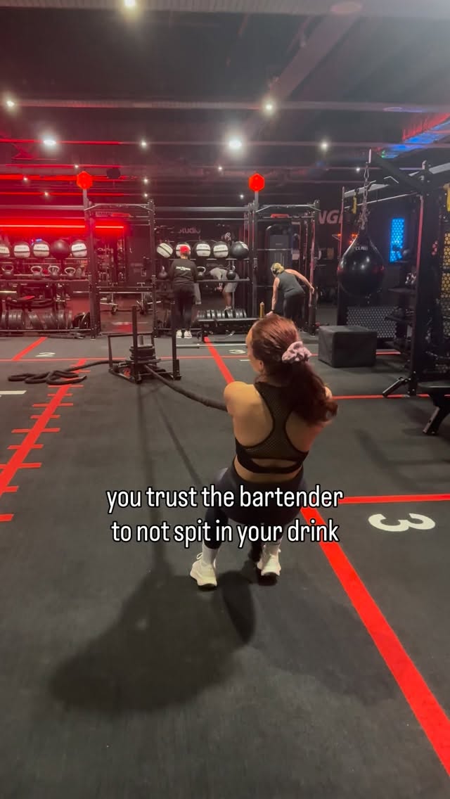 You trust a chef without seeing the ingredients.
You trust a doctor without seeing their degree.
You trust a pilot without seeing their face.
You trust a bartender not to spit in your drink.
But you don’t trust the process… because you can’t see results in week one?
Fat loss isn’t instant.
Muscle isn’t instant.
Confidence isn’t instant.
But neither is flying a plane… and you still get on it.
The women who get results aren’t the most motivated.
They’re the ones who stay consistent when nothing seems to be happening.
Trust the reps.
Trust the boring days.
Trust the journey.
Your results are building behind the scenes.
If you’re ready to stop quitting early and actually see it through… follow me 💗
#trusttheprocess #fatlossjourney #busymumfitness #onlinecoachuk #consistencyiskey