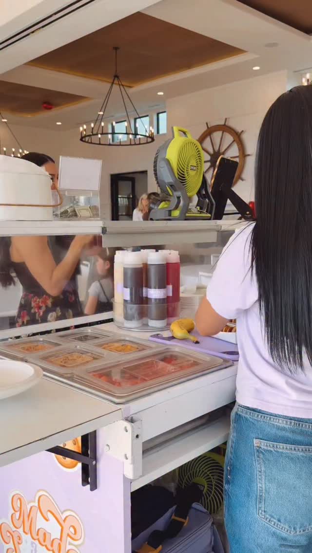 The best part of the job? Seeing our clients’ faces light up after that first bite. 🥞✨ Nothing beats the joy of serving up happiness in mini stacks! 💜
#reels #mobiledessertcart #minipancakes #partyvendor #minipancakecart