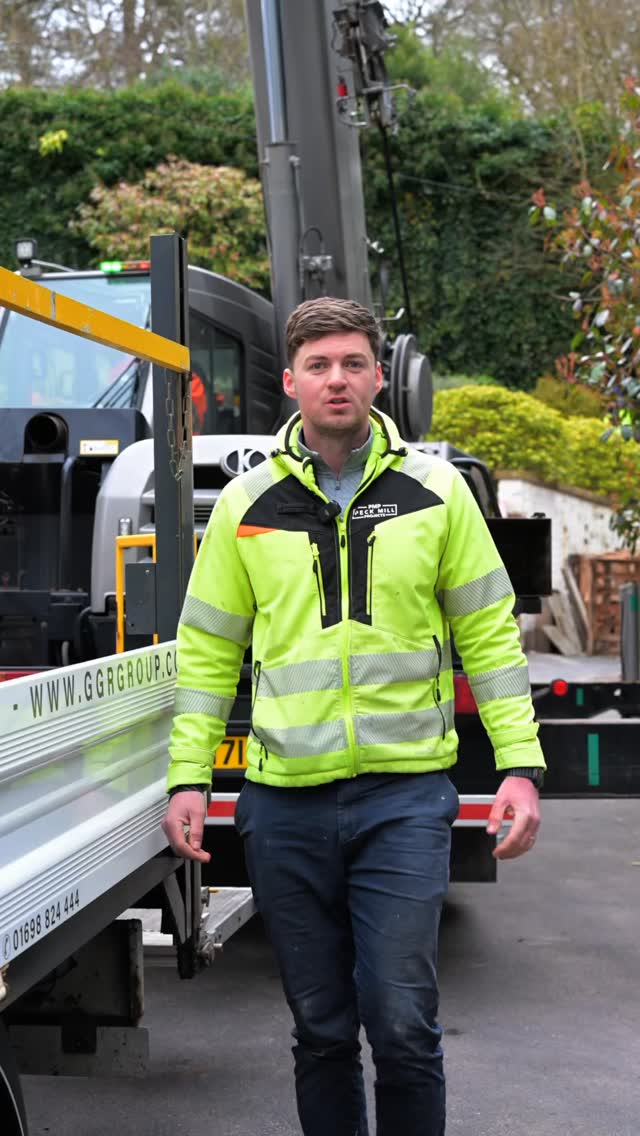 Huge bespoke walk on roof light going in at our Alderley Edge project! ๐ช๐ฝ๐
Every step of the way was faultless from @clearlivinglimited team! Great design, product and install. โ
@suttoncranehire top service everytime! ๐๏ธ
Designed by @thecavearchitectureanddesign ๐๐ผ Interier designer @elitedesignstudio
#PeckMillProjects #pmp #alderleyedge