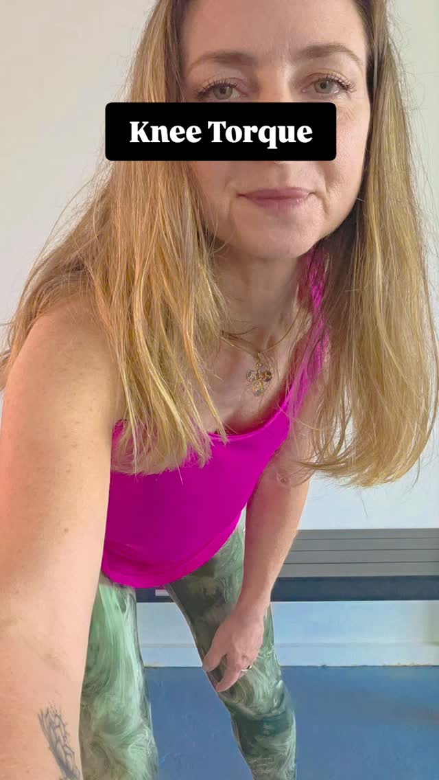 The Knee Torque is a simple yet extremely powerful fascial maneuver designed to reduce tension in the knees, lower legs, and lower back. Creating torque on a joint unwinds the deep inner layers of fascia, reaching areas difficult to access through other methods.
Would you like to learn more? Join my new classes at Narraweena running 3 times a week.
Book now !!! link in my bio
#fascialmaneuvers #fascialmaneuvercoach #humangarage #newclasses #healyourself