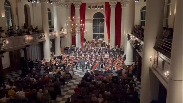 From ball to boardroom… Recognise this one? We’re still on a high from a fantastic evening of music inspired by Romeo and Juliet at Smith Square Hall - this was “Dance of the Knights” from Sergei Prokofiev’s musical interpretation of the tragic love story 💔