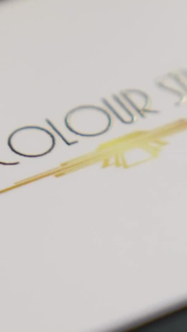 Hair Colour Studio in King’s Cross is a boutique independent salon specialising in natural-looking hair colour.
We are looking for an experienced Hair Stylist / Colour Specialist to join our small, friendly team. This is initially a part-time role, with a strong opportunity to grow into a full-time position.
We believe building genuine Stylist-Client relationships is essential when working in a small independent salon . This post would therefore suit a candidate that is highly motivated, positive and friendly, naturally connects with people, makes clients feel comfortable, and understands that retention is key to growing a successful column.
You will work with clients on a one-to-one service in a calm yet fun and welcoming environment.
About You
You are:
Highly experienced (minimum 5 years)
Confident in advanced colour work and corrective services
Strong in cutting and finishing
Experience in keratin treatments
Skilled in consultations and aftercare advice
Focused on client retention and long-term relationships
Comfortable working in a small team without juniors
Well-presented and professional
Naturally warm, positive, and able to build genuine connections with clients.
What We Offer:
A calm, drama-free salon environment
Flexible hours (weekend availability preferred to start)
Closed Sundays and Mondays
Competitive package for the right candidate
Potentially suitable for a freelancer
Progression from part-time to full-time.
This is a great opportunity for a stylist ready to move away from a corporate or chain environment and into a supportive, independent space.
Trade test required.
Please send your CV and Instagram/portfolio link to apply.
salon@haircolourstudio.co.uk
#hairsalonlondon #jobvacancy #londonjobs #hairstylistjobs #salonjoblondon