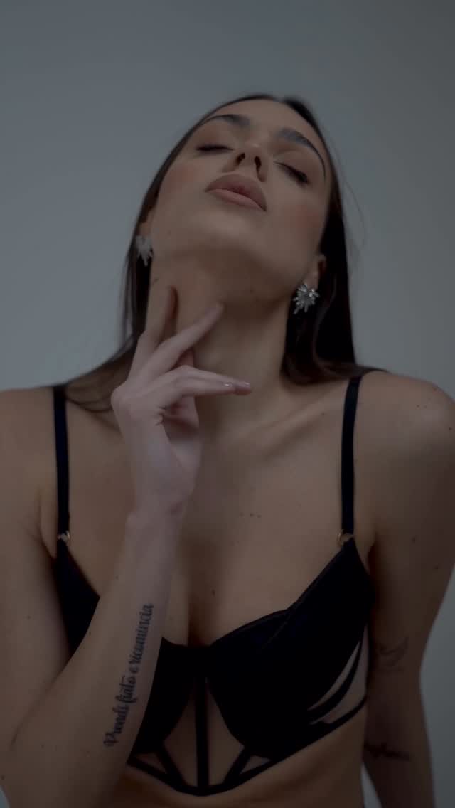 DEVOTA by BASILISSA || L’unico intimo devoto solo a chi lo indossa 🖤
Paga alla consegna senza costi aggiuntivi
Paga con Carta, KLARNA o PayPal, ApplePay
Spedizioni in Italia 24/48 ore (isole e sud Italia 48/72)
WORLDWIDE SHIPPING
#lingerie #setintimo #abbigliamentodonna