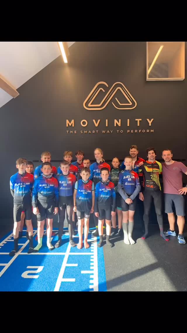 ✌️ Super séance de renforcement avec les jeunes vététistes du club Black Land Mtb lors de leur stage.🚵
Merci à tous pour votre motivation et enthousiasme 😁