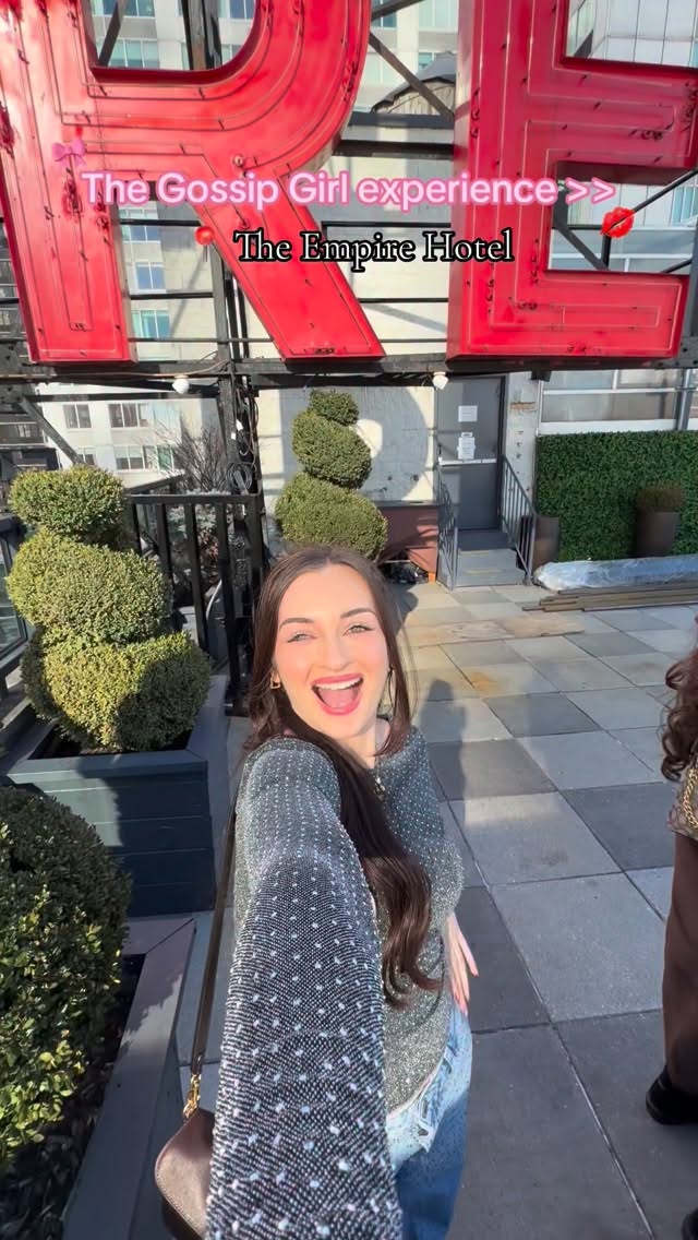 C’est le signe que tu dois vivre l’expérience Gossip Girl 🥹💋 #gossipgirl#xoxogossipgirl#chuckbass#blairwaldorf#serenavanderwoodsen