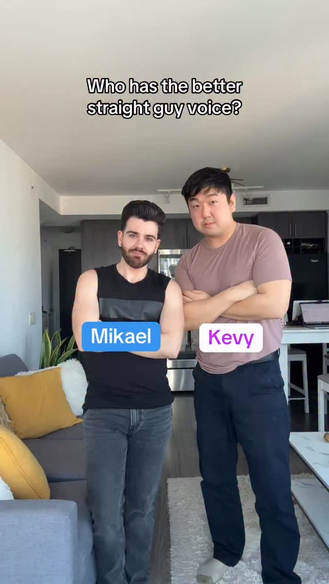 are we giving trade, bro? 👷🏻♂️🚧💪
who won the trade war? Mikael or Kevy!
#gay #gayhumor #gayfunny #povreels #comedy