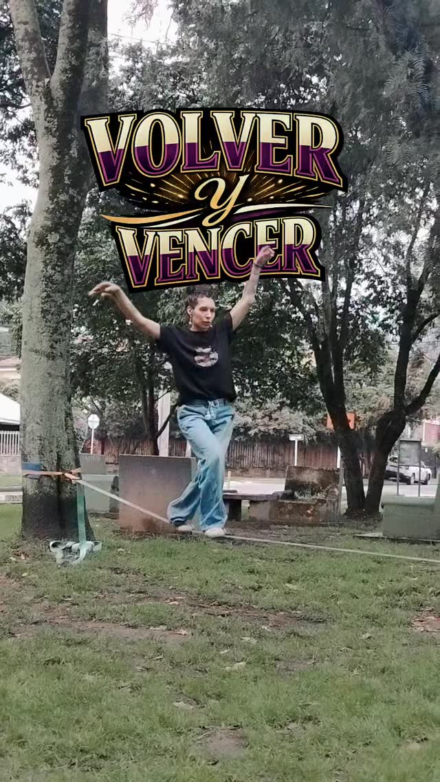 No olvides seguir nuestra cuenta @escuelaslackbogota
@alejatetu retomó sus sesiones con nosotros y tras mes y medio de receso reconectóconnel slackline y se divirtió como nunca. ¿Qué te frena para volver? Agenda con nosotros.
www.centroslackline.com