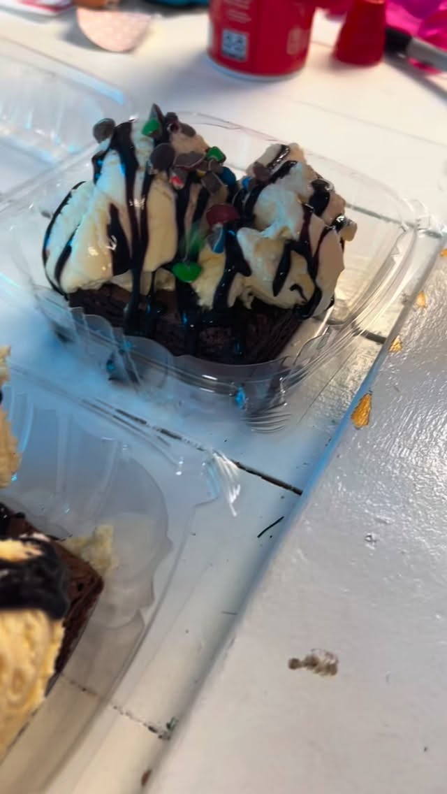 MEET. ME. THERE. ๐ฎโ๐จ๐ฅ
The best desserts on Clarksville Highway.
Sip & Cake Create Nashville ๐ฐ
#NashvilleDesserts #DessertLovers #NashvilleEats
#DessertTime #FoodieNashville