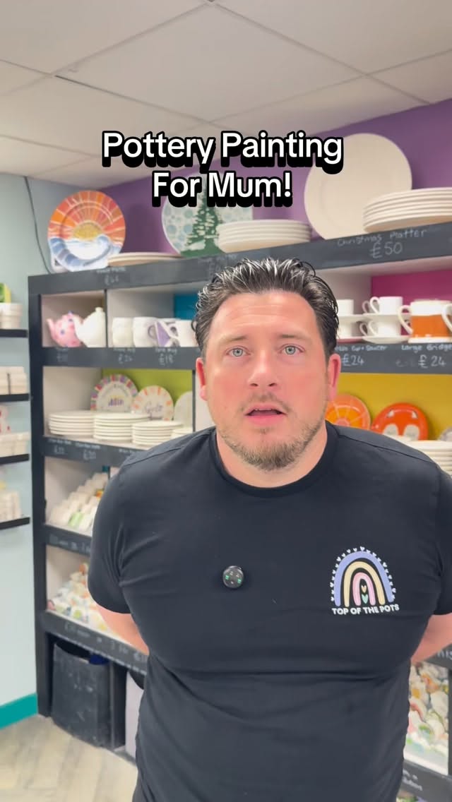 Last few days to create that special something for mum and have it ready before Mother’s Day!
https://www.topofthepots.co.uk/reservations
#potterypainting #mothersdaygifts #mothersday #pottery #berkshire