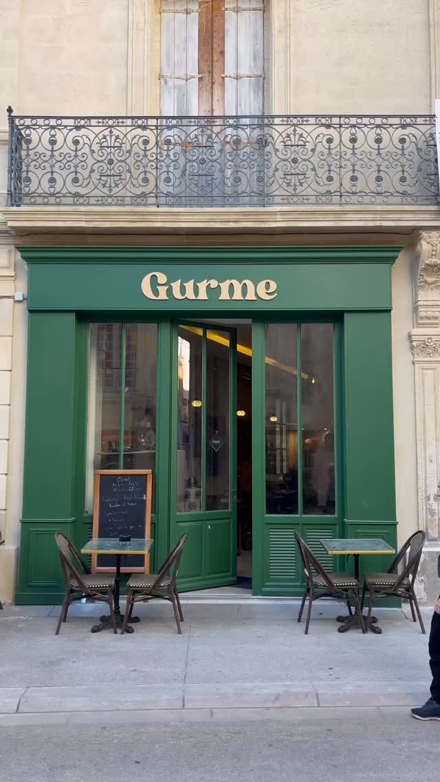 đ§ż RĂ©alisation de 2 mandalas issue de lâidentitĂ© visuelle du restaurant @gurme.durum situĂ© Ă Montpellier. đ§ż
Merci Guillaume pour la confiance et Ă trĂšs vite !
#peintreenlettres #montpellier