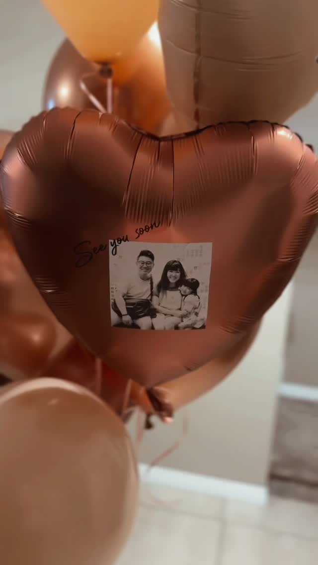 When mommy can’t be with her loves for Valentine’s Day, @popculture.yeg delivers 💕
#balloonsyeg #edmontonballoons