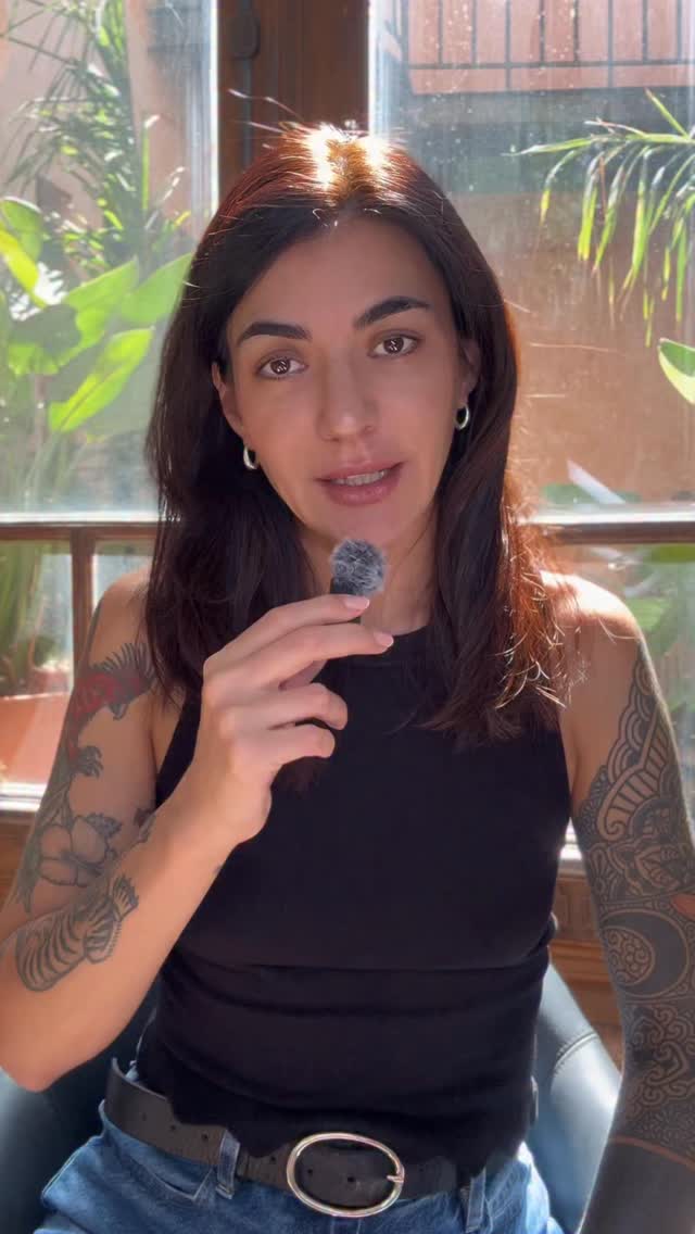 SAFARIS FOTOGRÁFICOS PARA MUJERES! 🦋
En los safaris fotográficos para mujeres nos sumergimos en plena naturaleza, afinando la mirada y practicando en el terreno.
Junto a guías expertos, biólogos y rastreadores nos adentraremos en lugares donde la fauna se muestra en todo su esplendor.
Guiándote en cada toma, verás cómo tus fotografías cobran una nueva fuerza. Tus imágenes mejorarán mucho más rápido en los Safaris que estudiando únicamente la teoría.
También descubrirás cómo transformar tu pasión en algo más grande. Compartiré contigo lo que he aprendido sobre la fotografía como profesión, cómo construir un portafolio con intención, aprenderás a darle valor a tu trabajo y explorar caminos para vivir de lo que amas.
Te beneficiarás adquiriendo mayores conocimientos fotográficos, mayores conocimiento acerca del comportamiento de la fauna, aprenderás a utilizar la fotografía como herramienta para generar ingresos, formarás fuertes vínculos con otras mujeres y tendrás una vivencia de vida que recordarás con mucho amor siempre.
Cada Safari es una experiencia transformadora para conectar con la vida silvestre y crecer fotográficamente.
-05-09/09/2026 Torres del Paine, Chile 𓃮✮
🔥ÚLTIMOS CUPOS!🔥
-05-15/11/2026 Península Antártica , Antártida 🔥ÚLTIMO CUPO!🔥
-27-30/01/2027 Sierra Nevada, Colombia 𓂃 ོ𓂃
Comenta safari y te envío más información ㅤ♡
#lacamaraexplora #safarifotográfico
#safarisfotograficos #safarifotografico