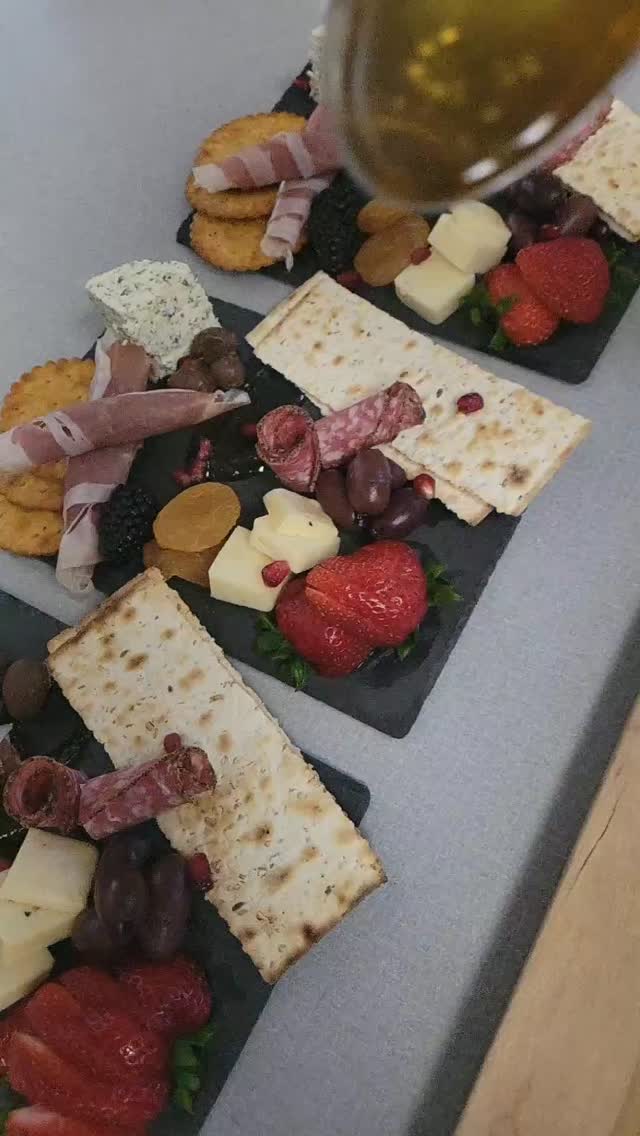 ✨ Indulge in a Culinary Experience Like No Other ✨
Step into a world of flavors without lifting a finger. Our Private Chef Course Dinners offer a luxurious 3-course dining experience starting at $115 per person. From the moment we arrive, your only task is to relax and savor—no shopping, no prep, no cleaning. Just exquisite dishes, perfectly paired and artfully presented, all in the comfort of your home.
Let us transform your evening into an unforgettable occasion where taste, elegance, and ease meet. Your table is ready—are you? 🍷
#PrivateChefExperience #FineDiningAtHome #CulinaryLuxury #ChefJoanneThomas #WithALittleLoveInEveryBite InternationalTravelChef GourmetExperience