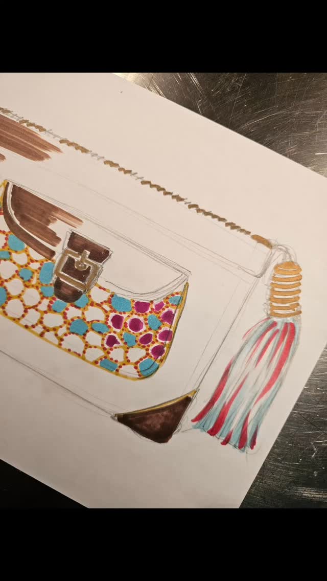 SKETCHY MOMENT AT NIGHT
DESIGN AND DEVELOPMENT THINKING
@florence.e.bachofenszekely
#designerlife #sketchy #byflo #BFLOZURICH #atmydesk