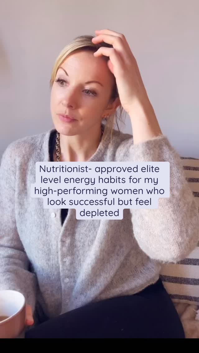 If this is you, you’re in the right place.
Here are 3 performance foundations I use with my clients to stop the “successful but secretly exhausted” cycle:
• A protein + fibre-rich breakfast within 90 minutes of waking
This stabilises blood sugar and prevents the mid-morning crash + cortisol spike.
• 10 minutes of morning sunlight before screens
This anchors circadian rhythm, improves sleep quality, and supports steady daytime energy.
• Consistent meal + sleep timing
High performance is biological rhythm management not willpower.
Most high-achieving women are under-fuelled, overstimulated, and under-recovered.
You don’t need more hustle.
You need rhythm.
Comment “ENERGY” if you want my BURNOUT PREVENTION BLUEPRINT