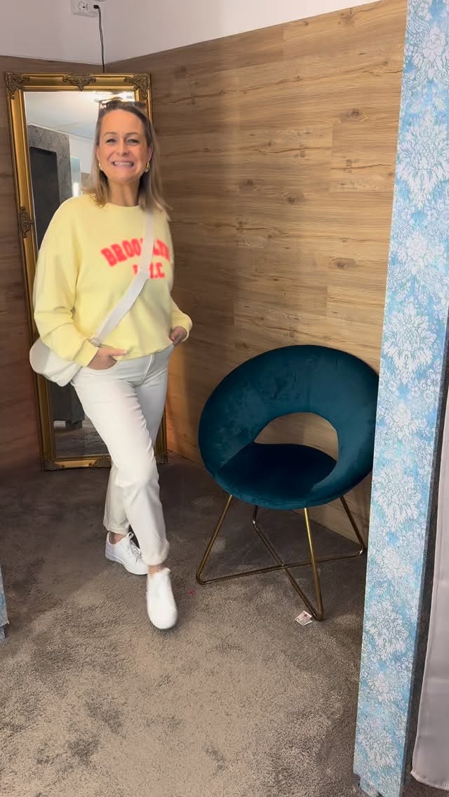 EIN LOOK- FÜNF JEANSJACKEN 💙
Welche ist dein Favorit? Schreib uns deine Meinung🤗
connected BY fashion
#jeansjacke #fashioninspo #modemitleidenschaft #bystylez #marxzell