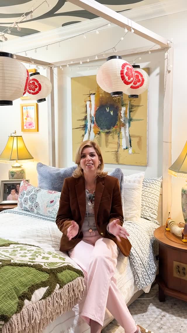 Did you know I offer curated bedding & styling as part of my interior design services? When you work with me, we won't be settling for generic bedding-in-a-bag sets. Instead, I take the time to source and layer pieces that create a luxurious, designer look—making your bed feel like a million bucks. Because your bedroom deserves more than one-size-fits-all!