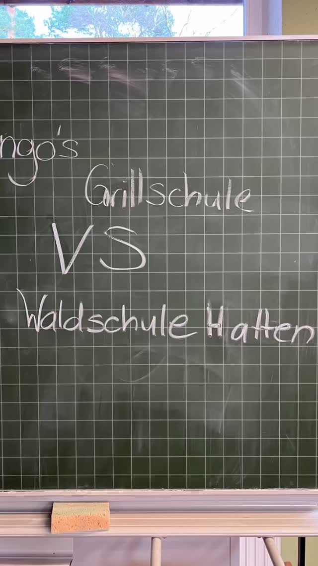 Grillschule trifft auf Waldschulen
Heute waren wir zu Besuch bei der Waldschule in Hatten und durften mit dem WPK Hauswirtschafts Kurs des 8. Jahrgangs ihren Unterricht Gestalten.
Burger KOMPLETT selber machen!! 🍔🤩
Wir danken den Schüler und der Lehrerin Frau Ramke des Kursen für diese Erfahrung.
Wir hatten eine Menge Spaß mit euch 😉🙏🏼
Wir wünschen allen Schülern alles erdenklich gute für ihren weiteren Lebensweg
🔥🍔🥩🔪
#grillen #burger #schule #hauswirtschaft #teamwork
@webergrilldeutschland
