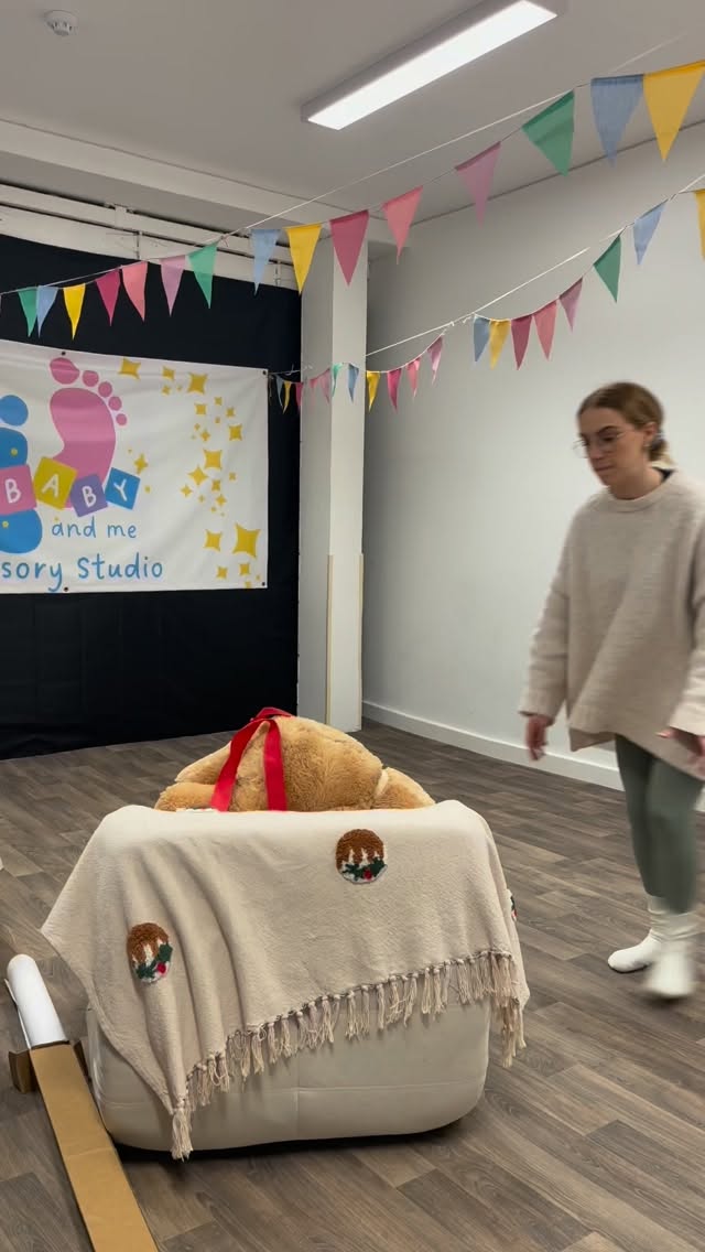 TOMORROW (Saturday 28th February) at @babyandme_eastsussex are my Mother’s Day minis!
I’m so excited to photograph you all and your little ones. I wonder if we will have any mummy to be’s come along for bump photos? Great opp to make mama friends with 45 min open play windows before and after.
Walk in. Or book a slot online. Link in my bio.
#hastingseastsussex #stleonardsonseaistheplacetobe #hastingsfamilyphotographer #eastsussexmums mothersdayminis