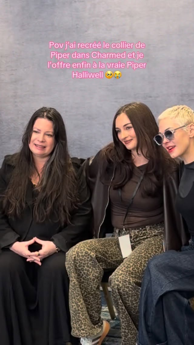 Et elle a signé quelque chose pour l’un d’entre vous 🥹🫶🏼 merci @unionconventions d’avoir rendu tout ça possible✨#hollymariecombs#piperhalliwell#charmed#leowyatt#halliwellsisters