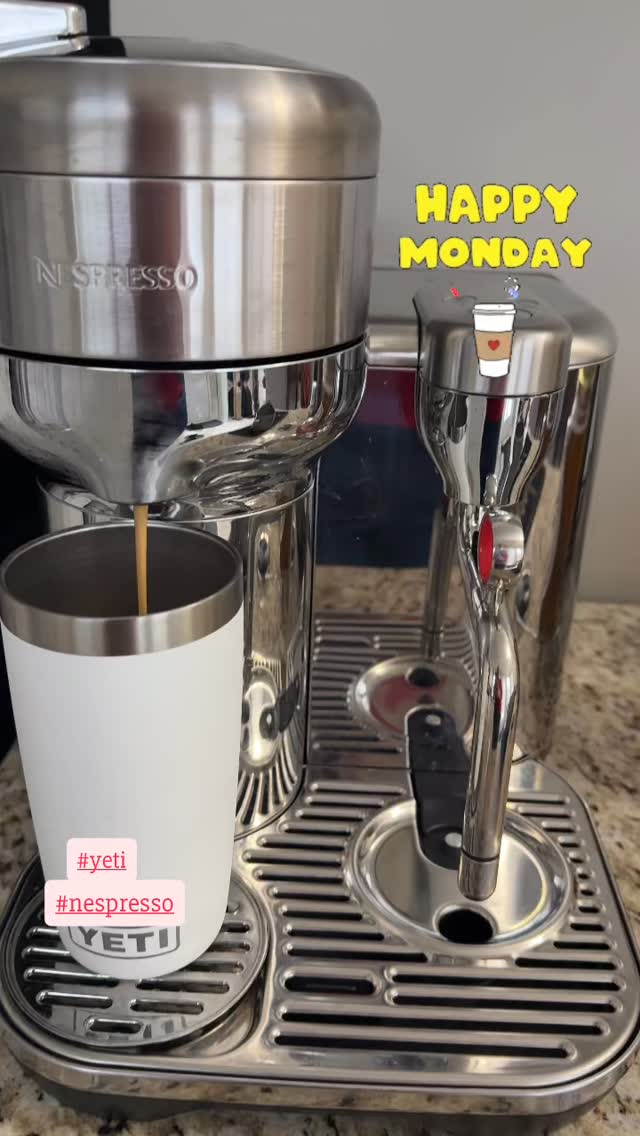 Cappuccino and good manners to-go 💫🚉 #Nespresso #yeti #goodmanners #coffeeculture #happymonday