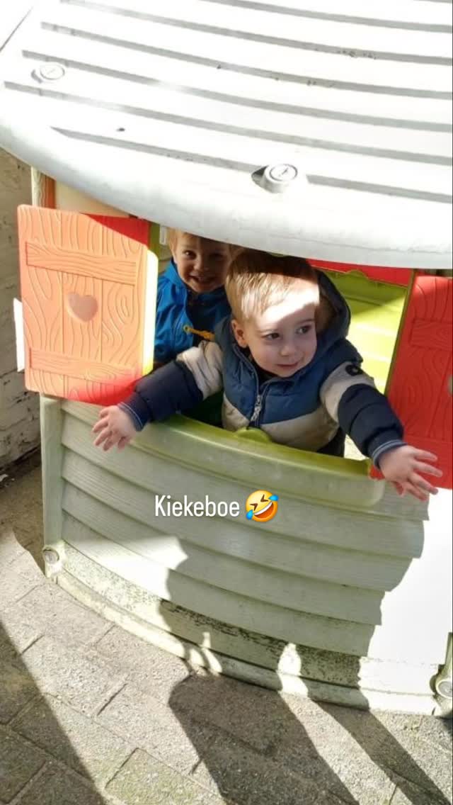 ☀️😎 #buitenspelen #kleinschaligekinderopvang #motorischeontwikkeling
