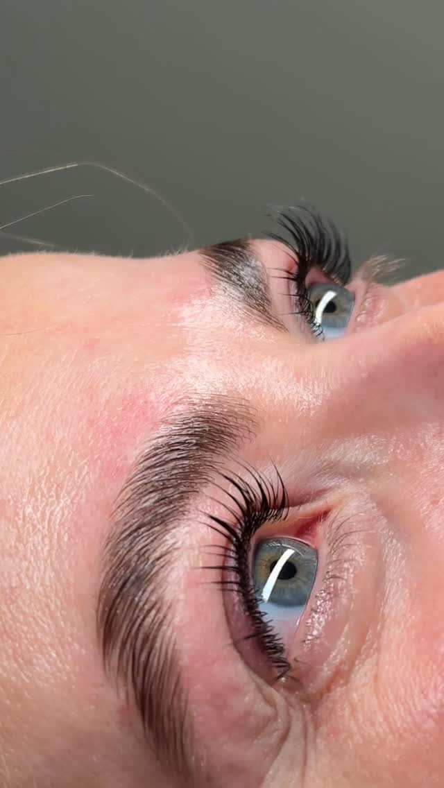 ❤️🔥 Lashlift & browlift af Amy
Her kan du se Amys ledige tider i uge 11:
Mandag: 9:00
Tirsdag: 14:30 / 19:00
Har du spørgsmål til de forskellige tider eller til Amys behandlinger? Så skriver du bare en DM, så svarer vi så snart vi kan. 😍✨
#lajoliedk #heledig #lashlift #browlift #hybridtint