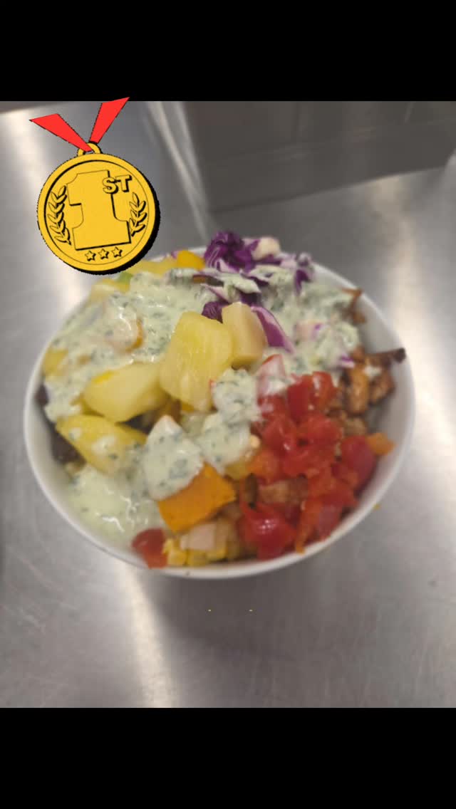 And the WINNERS are
Ava
Lily
Brooklyn
The Jerk Chicken Bowl from the Caribbean Region.
The race was close!
2nd place was the Italian Region
3rd place was the Mexico Region
CONGRATULATIONS Students! @huntleyraiders
#ChefJoanneThomas #WithALittleLoveInEveryBite #RegionalFoodsClass #GrainBowlCompetition #RedRaiders