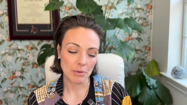 Wishing you a productive and smooth Eclipse day! Full video on YouTube- Danielle Knapp AstroTherapy https://www.youtube.com/watch?v=DC4Grq8w8U8 ♓️☀️♍️🌜 #bloodmoon #eclipse