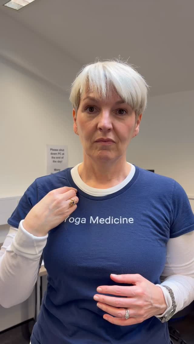 If I’d known that…. my frozen shoulder probably wouldn’t have escalated… but then I’d not have found yoga therapy. So every cloud ☁️ #thedoctorsdaughter #yogatherapy #friarsgatepractice #shouldermobility #couchtocreator