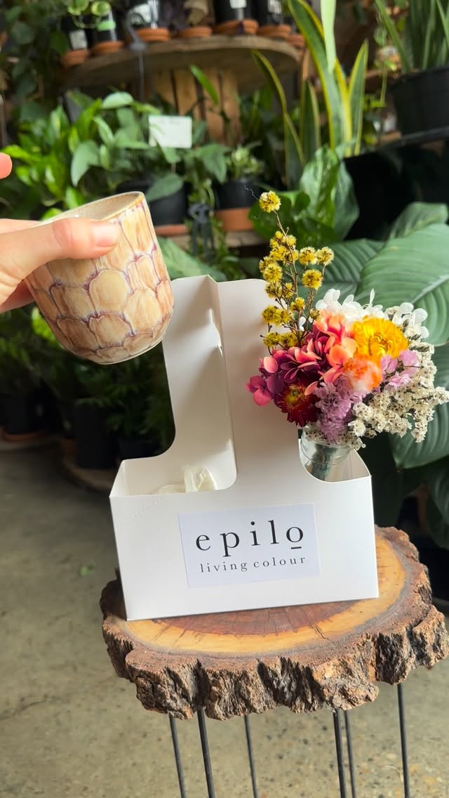 Don’t know their coffee order? You can also bundle any gift into a flowers pack!