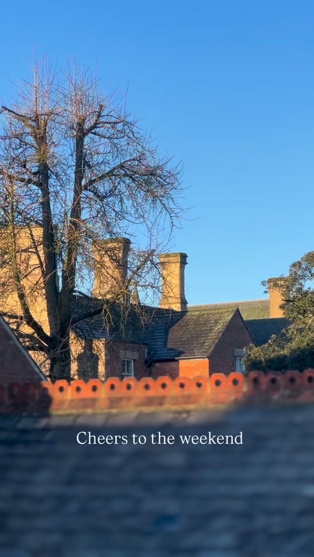 Friday feeling is strong today, and the end of the month!
A sip in the main lounge, a tipple in Fern or a pint in the tap bar.
Cheers to the weekend ⭐️
#Hotel #bar #restaurant #boutiquehotel