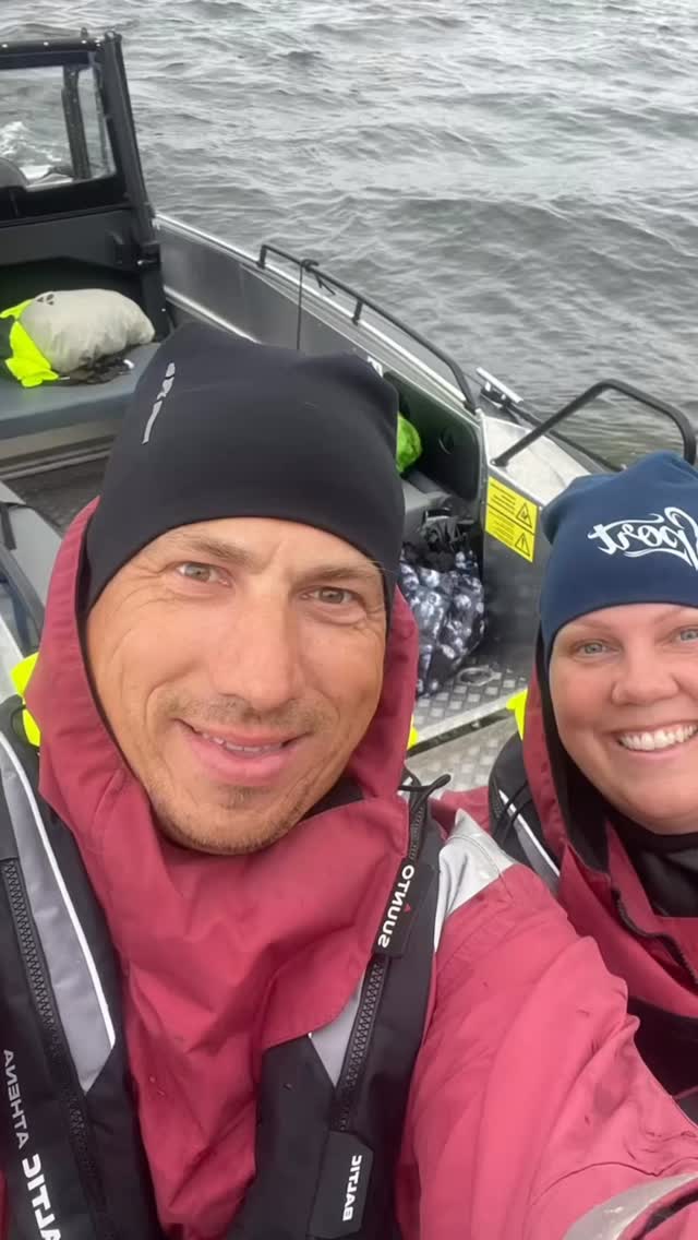 🧭 Piilotettuja aarteita. Villit saaret. Aitoa seikkailua.
Geokätköily saaristossa SeaSportin kanssa ei ole mikään tavallinen retki — se on seikkailu upeaan ulkosaaristoon.
Me viemme sinut sinne, minne kaikki eivät pääse. Raikasta merituulta, hienoja maisemia ja se tuttu jännitys, kun etsintä on käynnissä.
SeaSportin tyyliin:
✔️ Syrjäiset saarikohteet
✔️ Pienryhmäseikkailut
✔️ Paikallinen kippari saaristotuntemuksella
✔️ Elämyksiä, jotka jäävät mieleen pitkäksi aikaa
Valmis lähtemään mukaan?
#seasport #geokätköily #saarikätköily #saarihyppely #geocaching