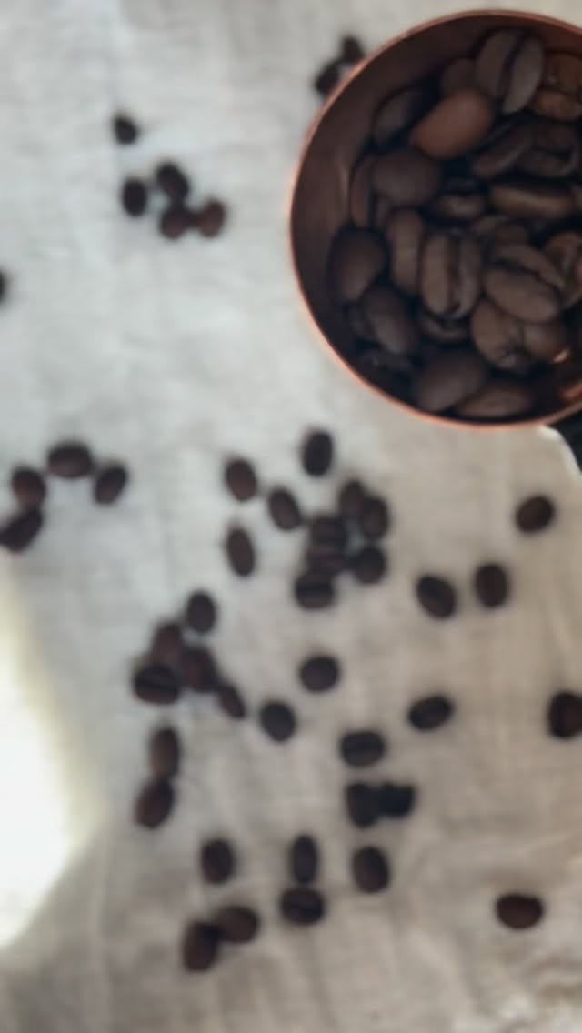 Introducing our redesigned copper coffee scoop. It now has a hole for easy hanging.
#virginia #forged #copper #smallbuisness