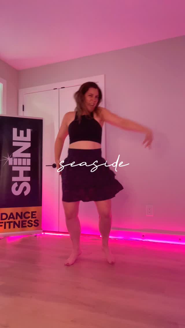 Miss being seaside so bringing the beach to class with Seaside by @dianewarren @ritaora @sofiareyes
Low Complexity / Low Intensity
🌊☀️🏖️🌴
#upbeatfitness #shinedancefitness #march #newroutine #seaside