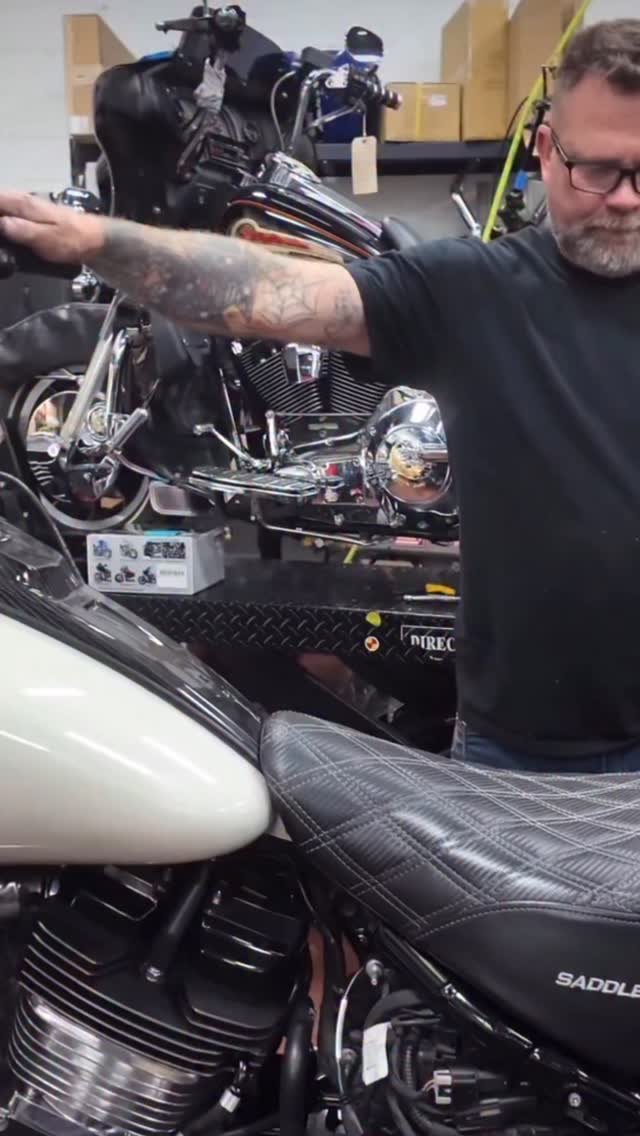 Check out this ripper by @tucker_speed running DMR destroyer shift and brake arms, lightning bolt pushrod collars, beartrap mini boards, and beartrap toe pegs. Thank you for choosing Death Metal Racing
🏁🏁🏁