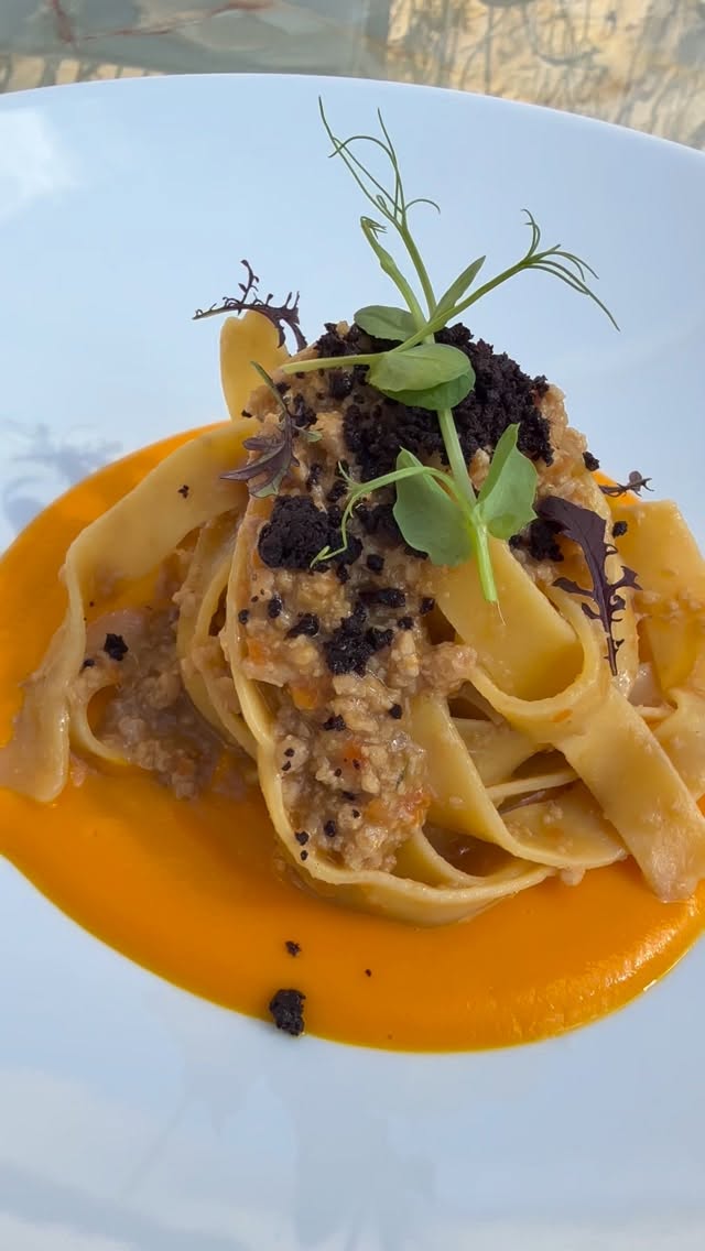 Ragu has always been a winner at the Palazzo. This one is made from rabbit served on a bed of smoked carrot puree and topped with dehydrated black olive powder. Always served with fresh pasta made in-house (fresh gluten-free options also available) 🍝 It’s on our House recommendations for a while to see whether it will earn a place on the permanent menu. Would you try this dish?